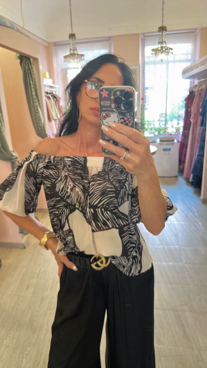 Top foglia nero