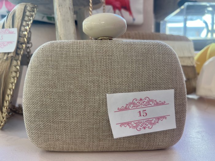 Borsa cluch rafia