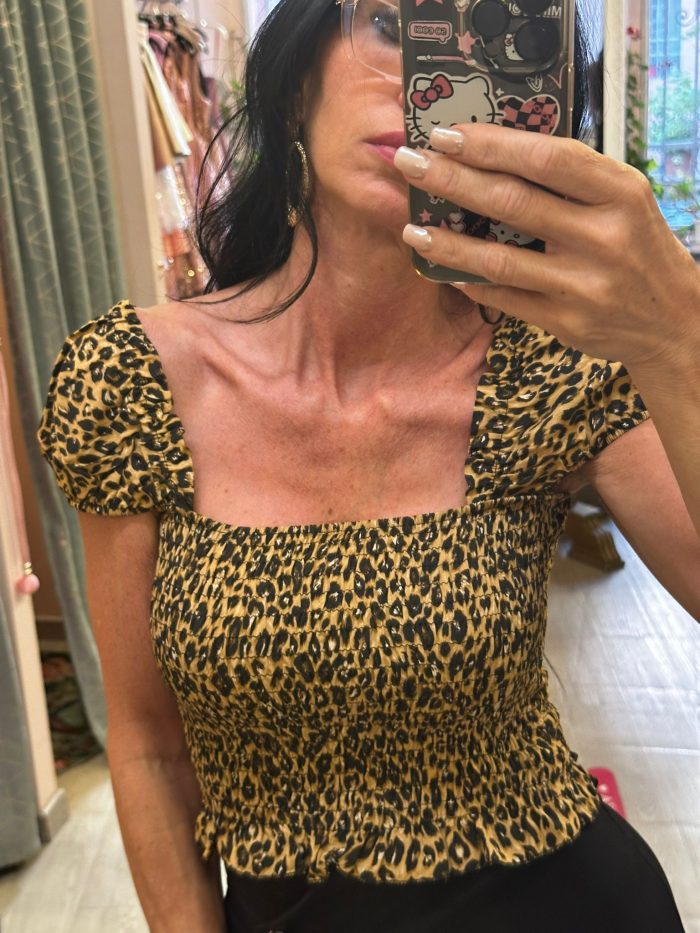 Top cropped Leo